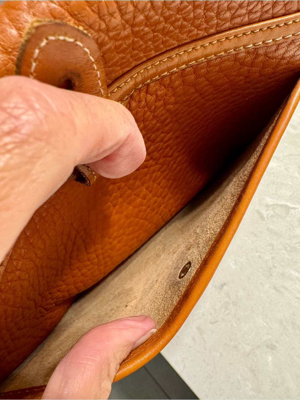 Vintage Dooney & Bourke Brown Leather Pebbled Crossbody Buckle Closure Purse Bag - Picture 7 of 14